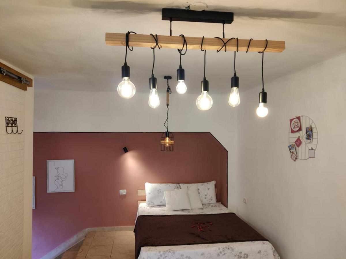 דירה לזוג על שוק מחנה יהודה Apartment Jerusalem Exterior photo